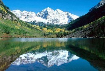 Lago espexo. Unha marabilla do mundo.