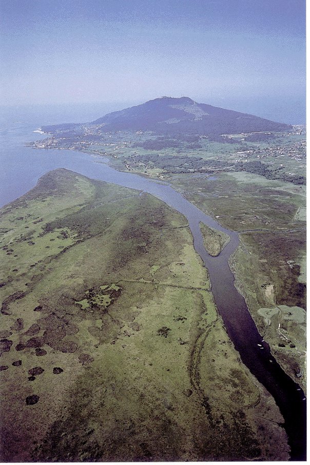 Desembocadura do r�o Mi�o. O pai dos r�os galegos. Xurxo Lobato.